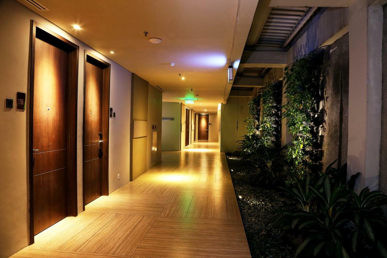 Aone Hotel Jakarta Exterior foto